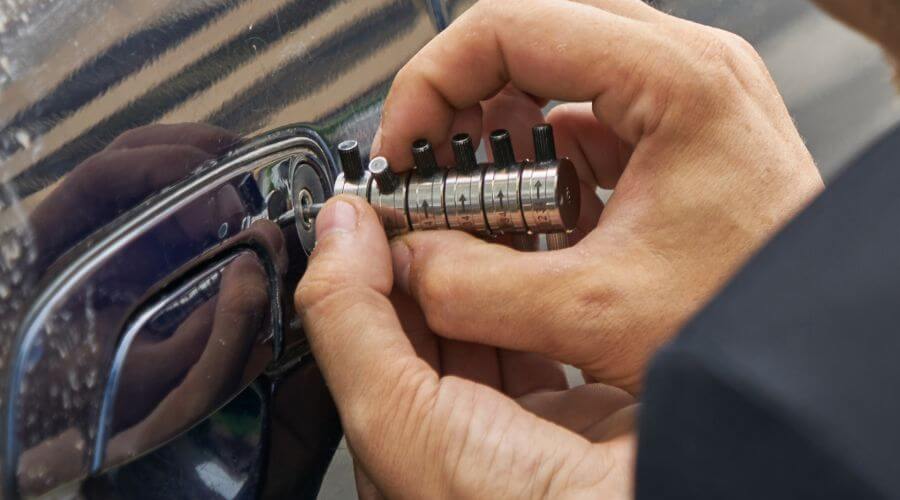 Professional gutter cleaning in Boys Town, NE